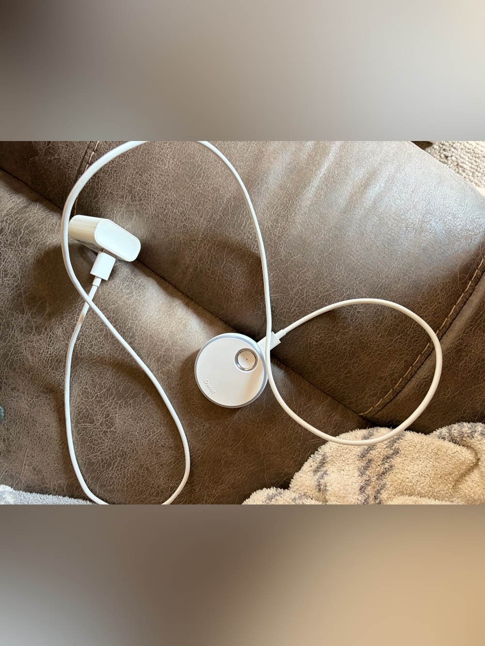 Owlet Sock Charging Dock with cord